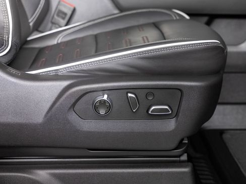 Used 2025 GMC Sierra 1500 AT4X AWD/4WD image 29
