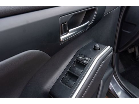 Used 2023 Toyota Highlander XSE image 23