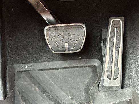 Used 2023 BMW M4 xDrive Competition image 46