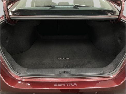Certified 2025 Nissan Sentra SV FWD image 5