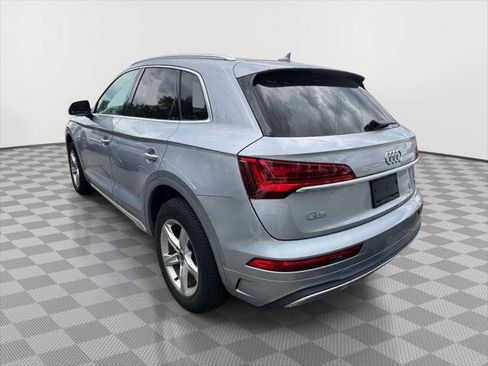 Used 2023 Audi Q5 Premium w/ Convenience Package AWD/4WD image 4