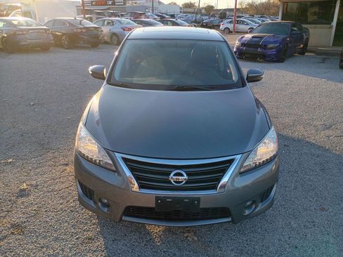 Used 2015 Nissan Sentra SR w/ SR Premium Package image 3