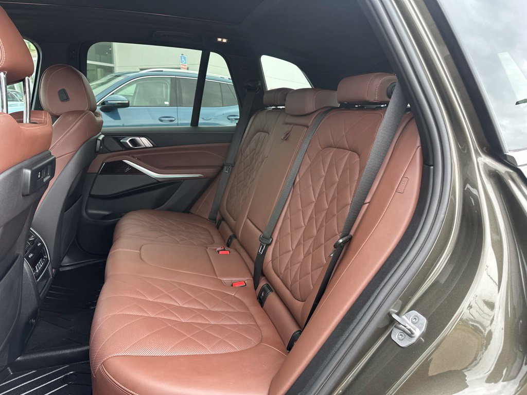 Used 2023 BMW X5 sDrive40i w/ Climate Comfort Package RWD image 28