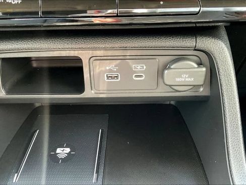 Used 2025 Honda Pilot EX-L image 18