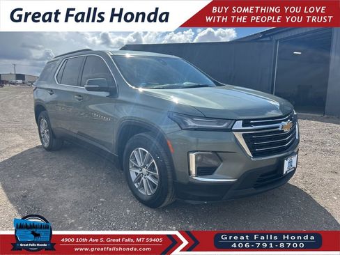 Used 2023 Chevrolet Traverse LT w/ LPO, Floor Liner Package image 1