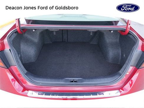 Used 2022 Nissan Altima 2.5 SV image 12