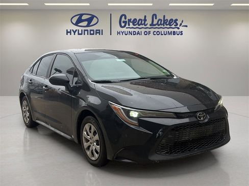 Used 2022 Toyota Corolla LE image 7