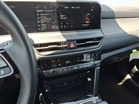 Used 2025 Kia Seltos SX AWD/4WD image 19