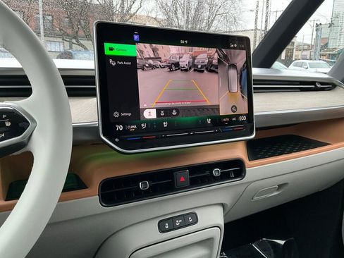 New 2025 Volkswagen ID. Buzz Pro S Plus image 19