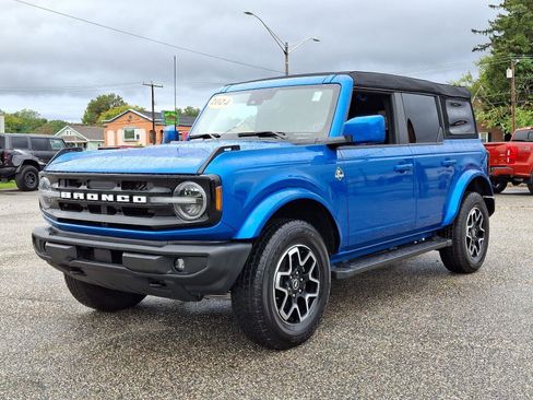 Used 2024 Ford Bronco Outer Banks image 1