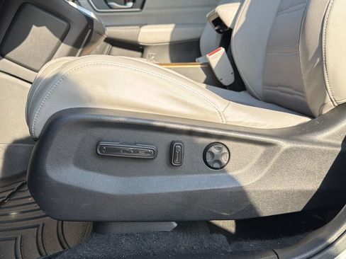 Used 2020 Honda CR-V Touring image 22