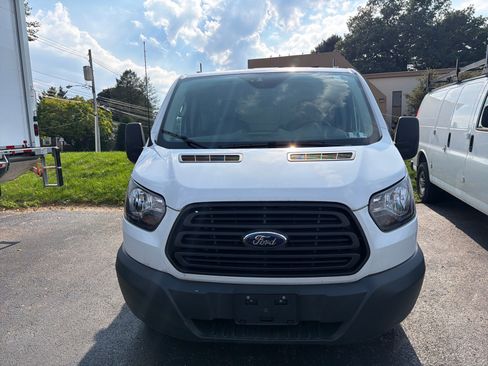Used 2018 Ford Transit 150 130 Low Roof RWD image 2
