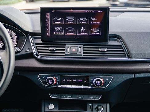 Certified 2023 Audi Q5 e Premium w/ Convenience Package image 14