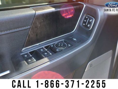 Used 2023 Ford F250 Lariat w/ Chrome Package image 19