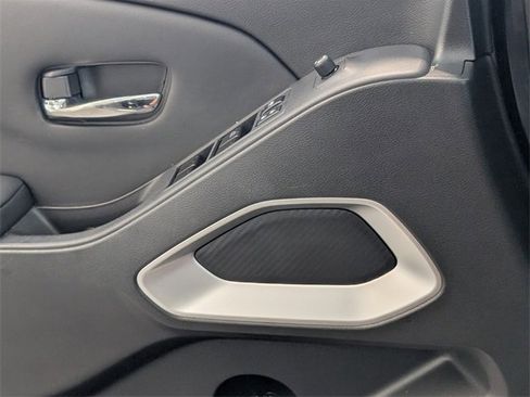 Used 2022 Nissan Frontier SV w/ SV Premium Package image 23