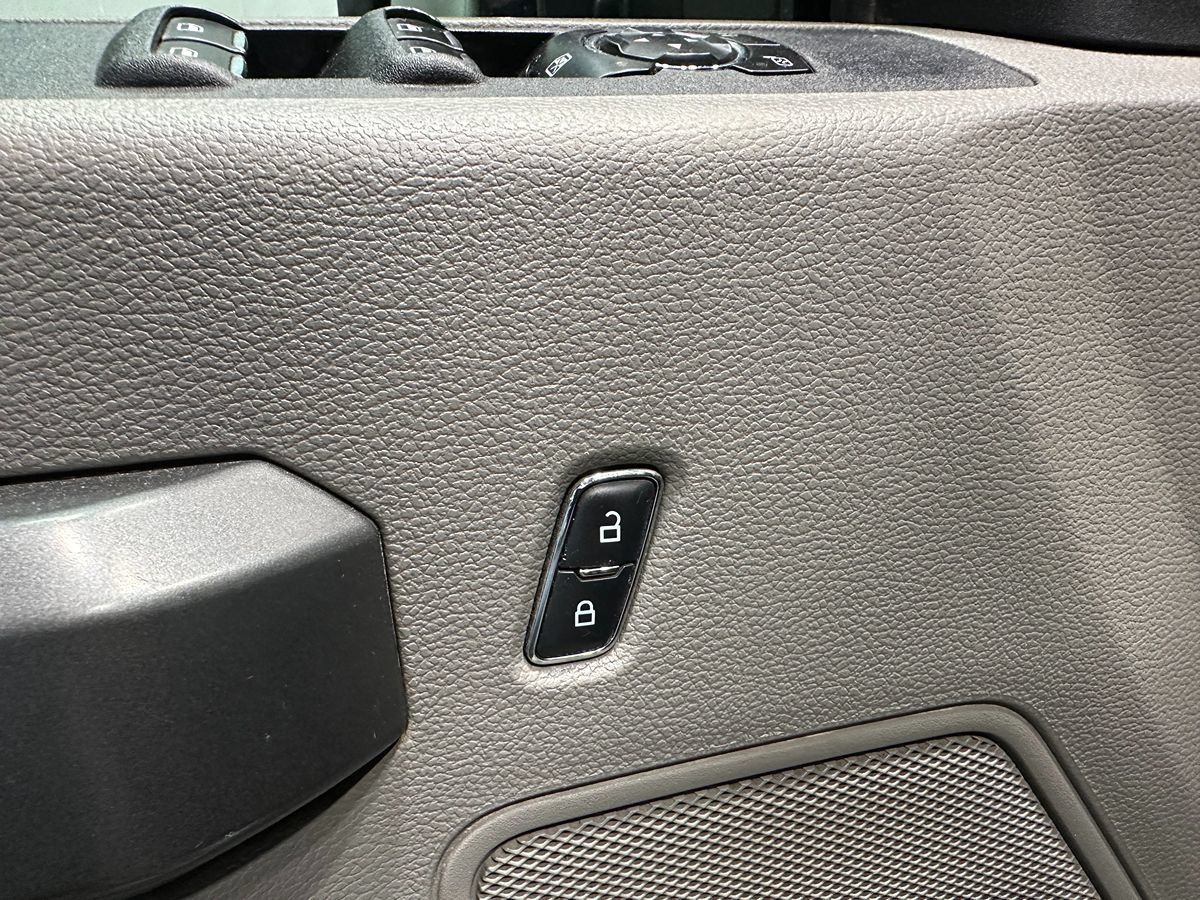 Used 2017 Ford F350 XLT RWD image 25