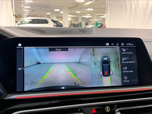 Used 2022 BMW X7 xDrive40i w/ M Sport Package image 27