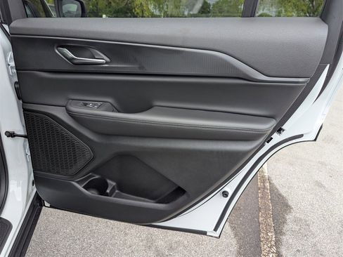 New 2025 Jeep Grand Cherokee L Laredo w/ Luxury Tech Group I image 35