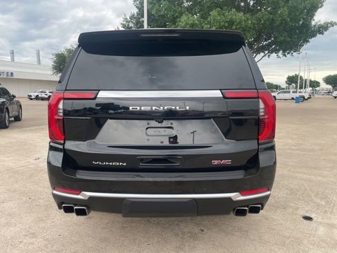 Used 2025 GMC Yukon Denali AWD/4WD image 6