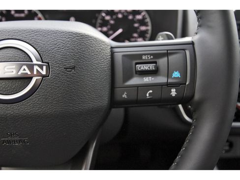Certified 2026 Nissan Rogue SV FWD image 19