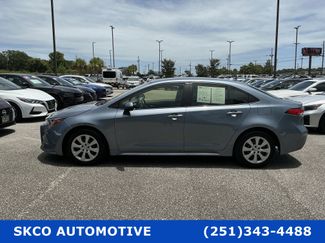 Used 2021 Toyota Corolla LE FWD video 2