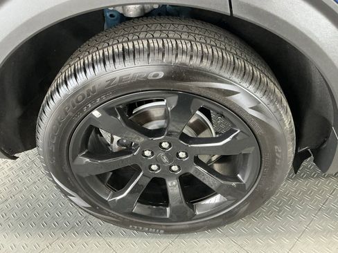 Used 2023 Ford Explorer ST-Line image 45