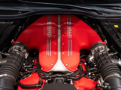 Certified 2022 Ferrari 812 Competizione RWD image 19