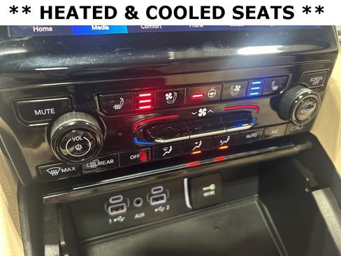 Certified 2024 Jeep Grand Cherokee L Limited w/ Luxury Tech Group II image 16