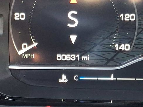 Used 2024 GMC Yukon XL Denali image 18