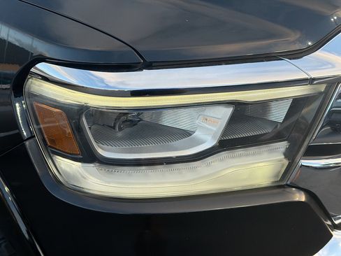 Used 2020 RAM 1500 Laramie image 32