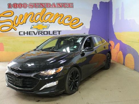 Used 2024 Chevrolet Malibu LT w/ Midnight Edition FWD image 1