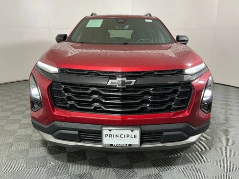 Used 2025 Chevrolet Equinox LT w/ Convenience Package II FWD image 3