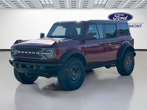 New 2025 Ford Bronco Badlands image 3