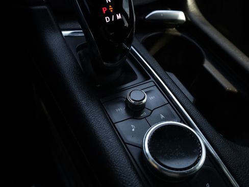 Used 2022 Cadillac XT5 Premium Luxury w/ Technology Package image 12