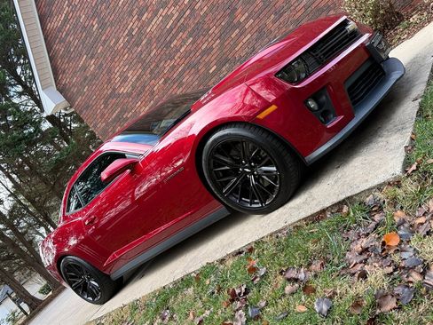 Used 2012 Chevrolet Camaro ZL1 image 25