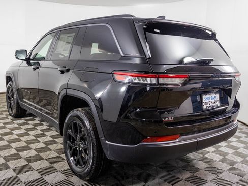 New 2026 Jeep Grand Cherokee Altitude image 20