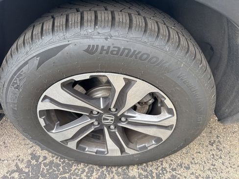 Used 2018 Honda CR-V LX image 8