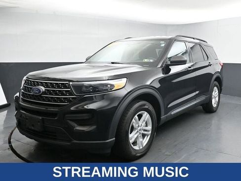 Used 2023 Ford Explorer XLT image 5