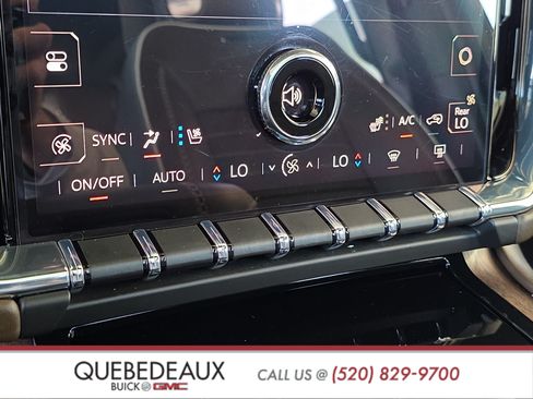 Used 2025 GMC Yukon Denali Ultimate AWD/4WD image 21