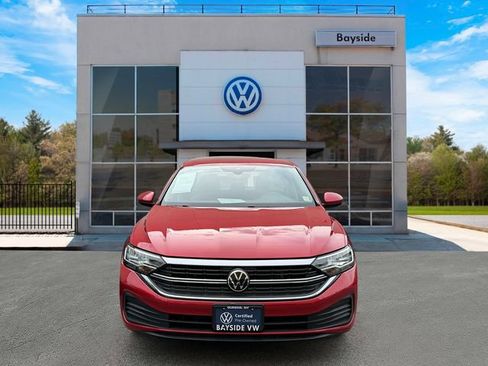 Certified 2023 Volkswagen Jetta SE FWD image 2