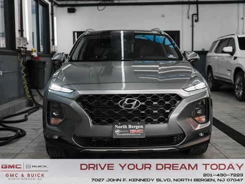 Used 2019 Hyundai Santa Fe Limited w/ Cargo Package image 2