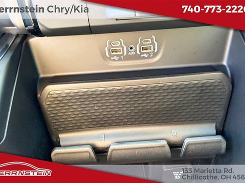 Used 2023 RAM 1500 Laramie AWD/4WD image 18