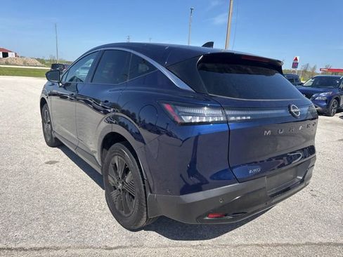 Used 2025 Nissan Murano SV AWD/4WD image 5