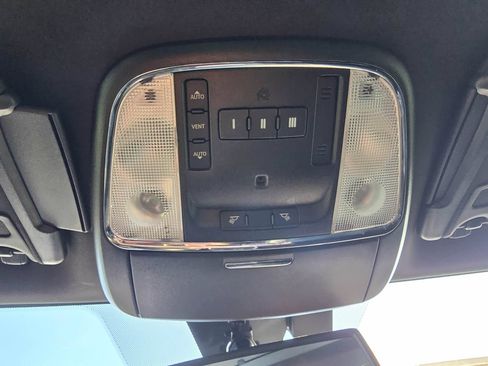 Used 2013 Dodge Charger R/T RWD image 25
