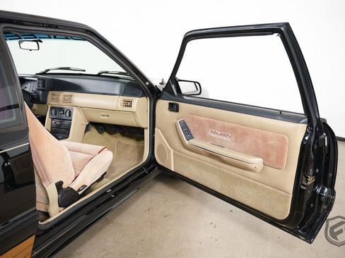 Used 1989 Ford Mustang LX image 32