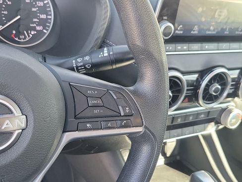 Used 2024 Nissan Sentra SV image 23