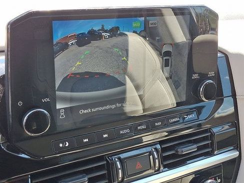 Certified 2023 Nissan Pathfinder SL AWD/4WD image 21