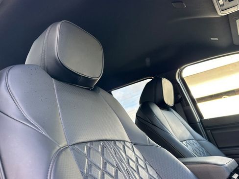 Used 2025 Toyota Tacoma SR5 RWD image 20