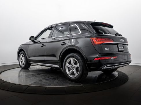 Used 2023 Audi Q5 2.0T Premium w/ Convenience Package image 5