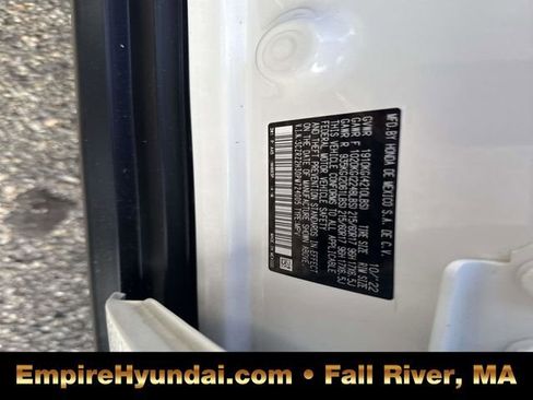 Used 2023 Honda HR-V LX image 18